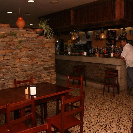 Hotel A Taberna De Vento à Lalín Extérieur photo