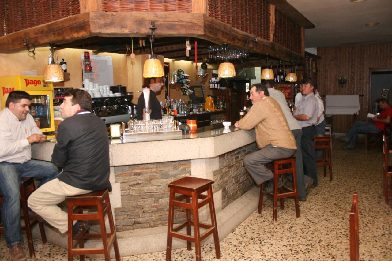 Hotel A Taberna De Vento à Lalín Extérieur photo