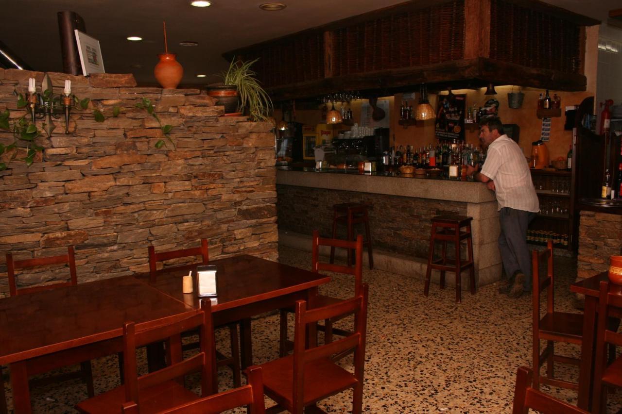 Hotel A Taberna De Vento à Lalín Extérieur photo