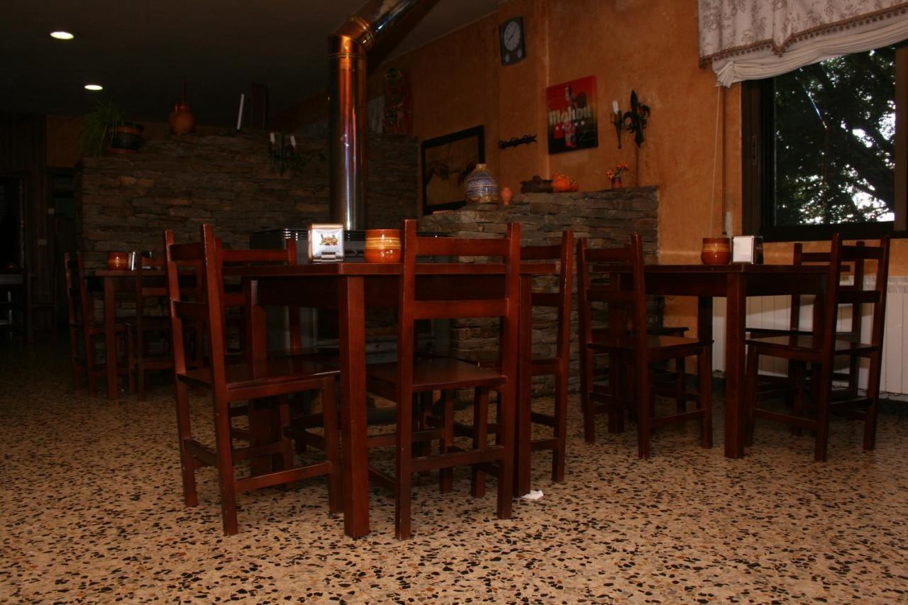 Hotel A Taberna De Vento à Lalín Extérieur photo