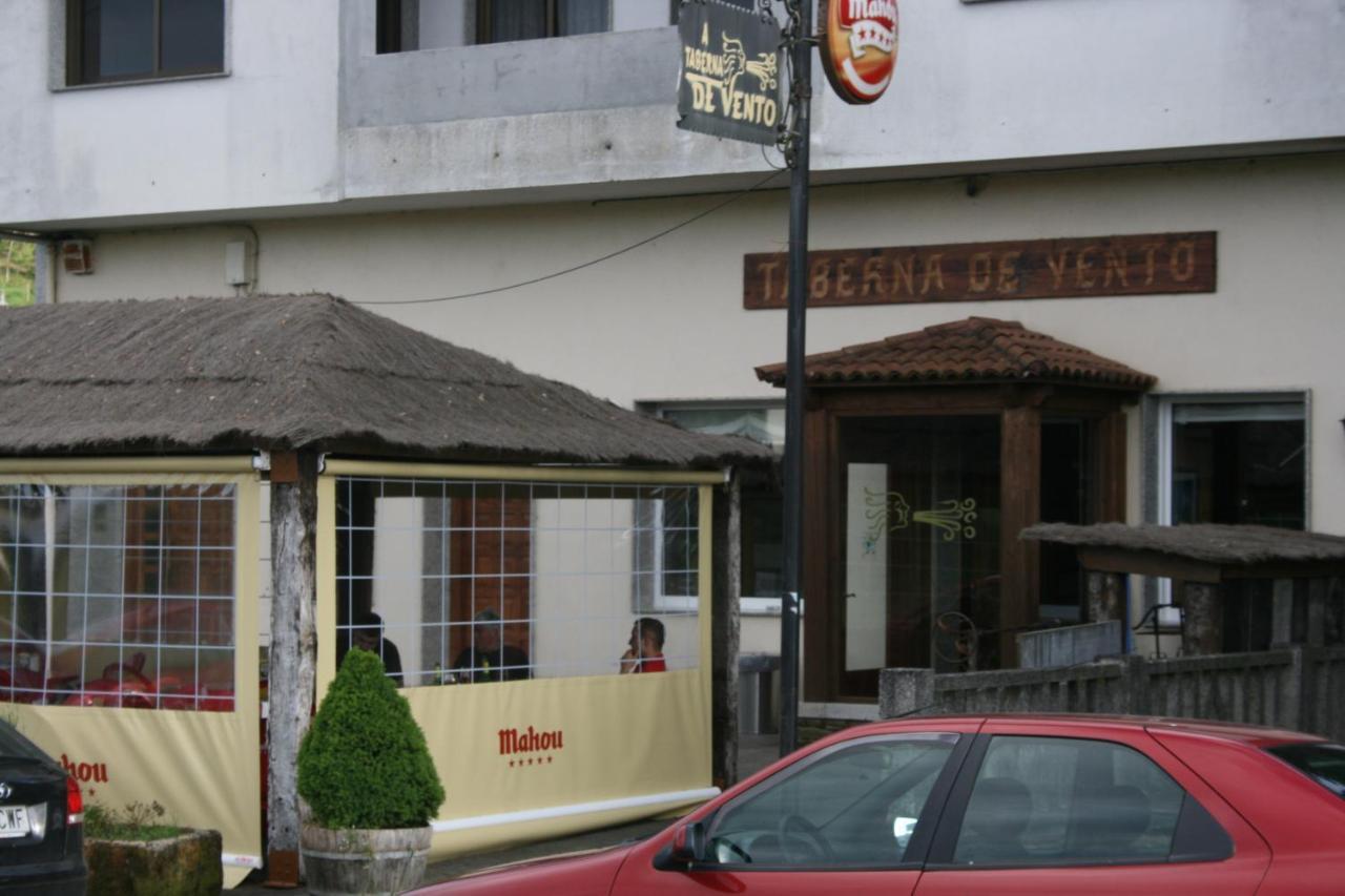 Hotel A Taberna De Vento à Lalín Extérieur photo